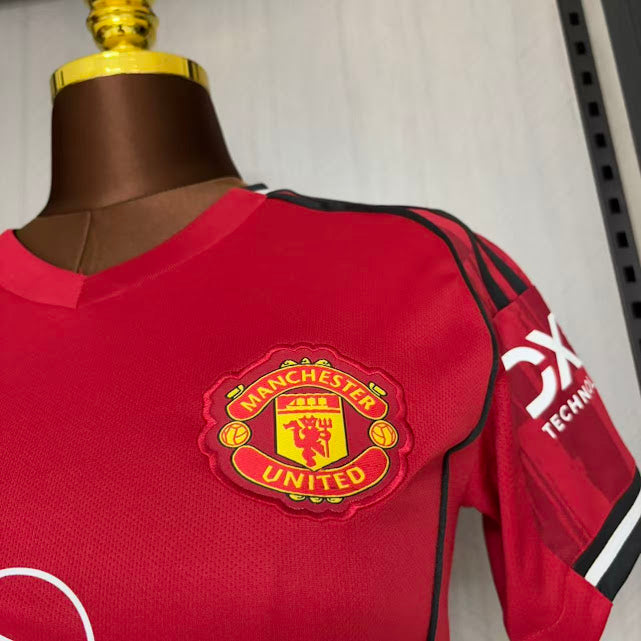 Camisa Manchester United I 25/26 Torcedor Feminina